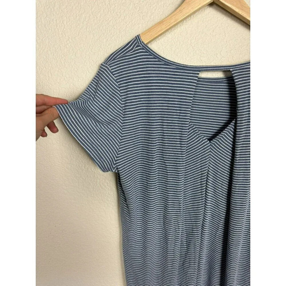 Everly T Shirt Dress Size Large Long Striped Blue White Textured Short Sleeves - Picture 8 of 10